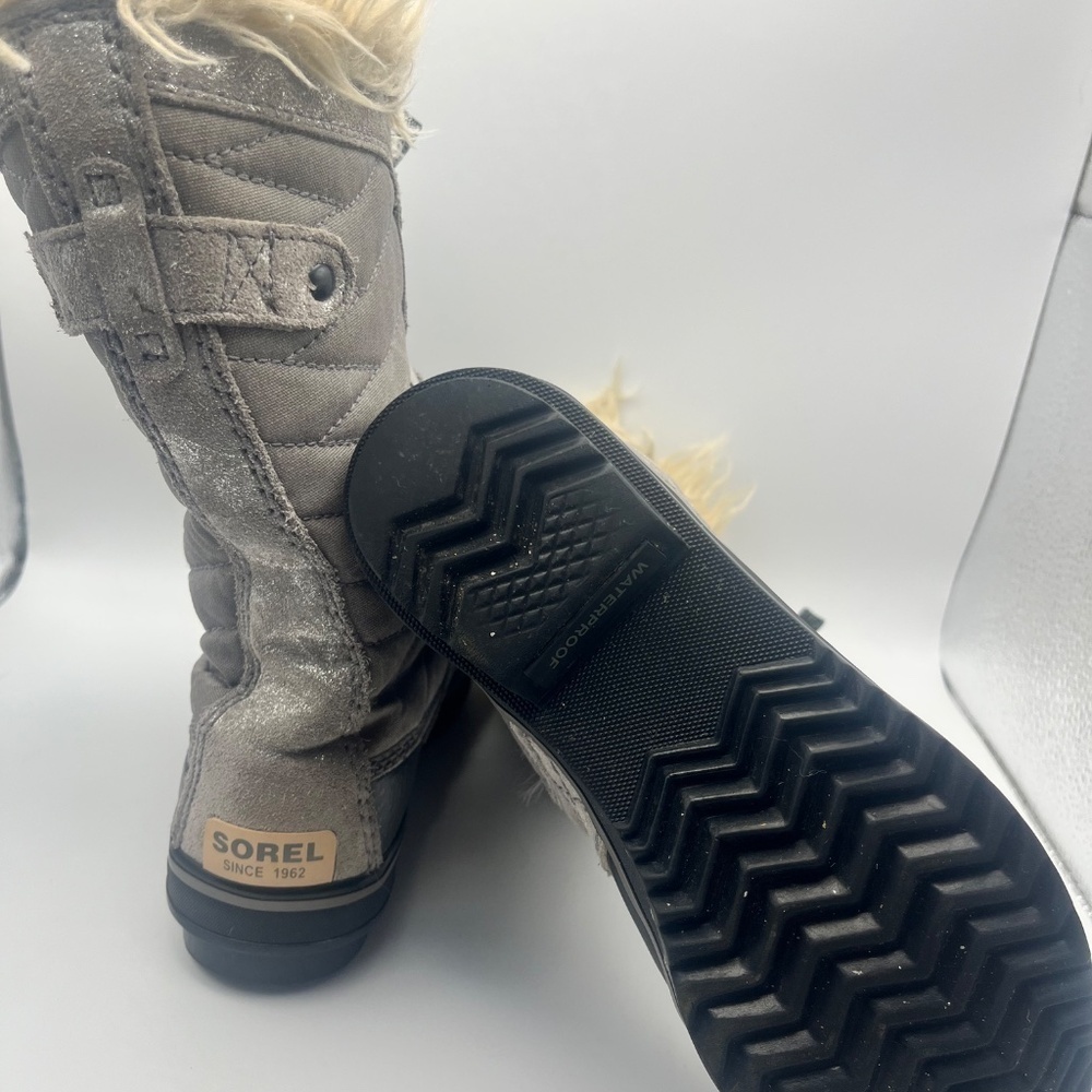 SOREL Tofino Il  Girls  Silver Gray Black Winter Snow Boot  Fur  Lace Up  Size 1 - Picture 4 of 8